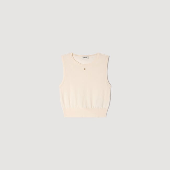 Sleeveless short knit sweater
