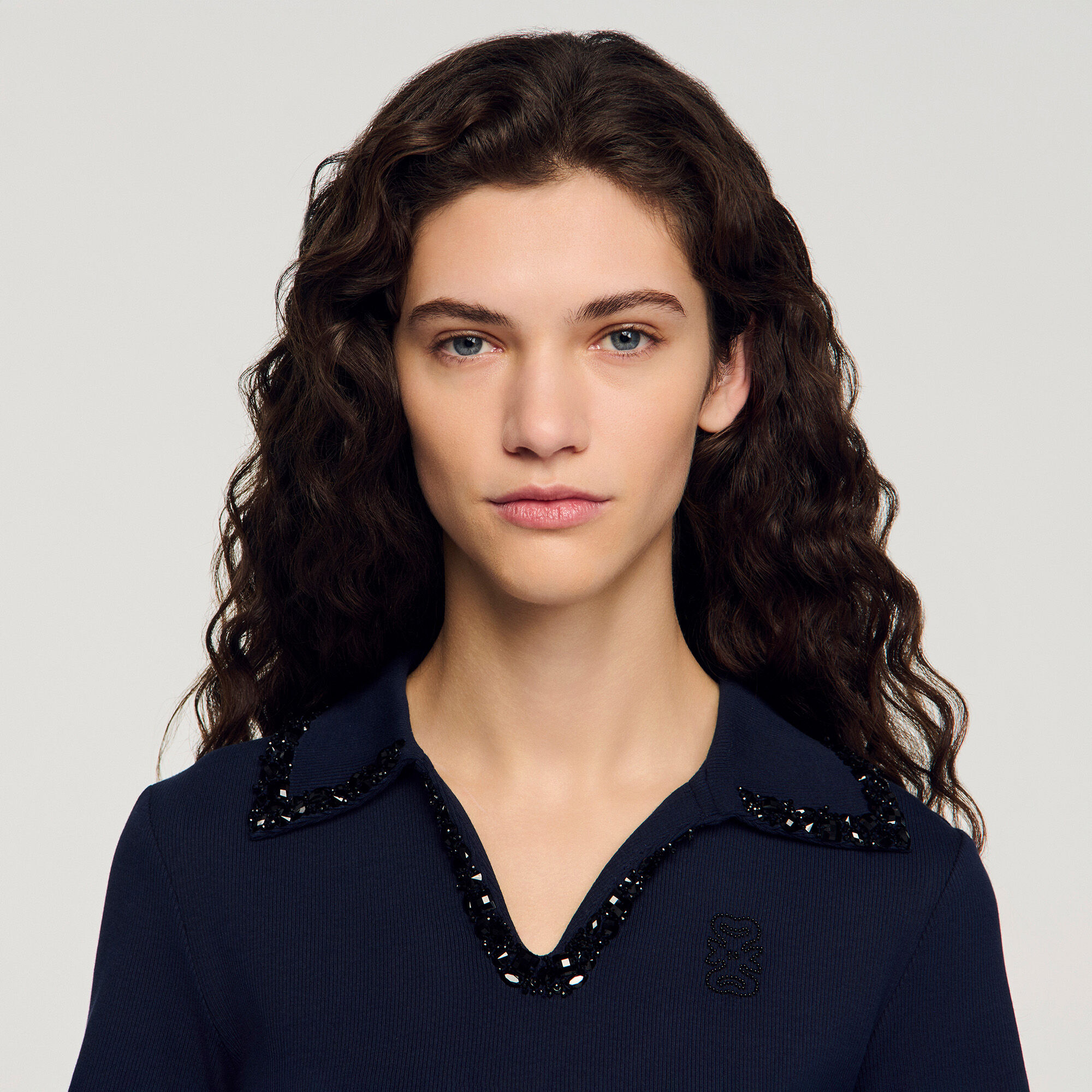 Pearl polo collar