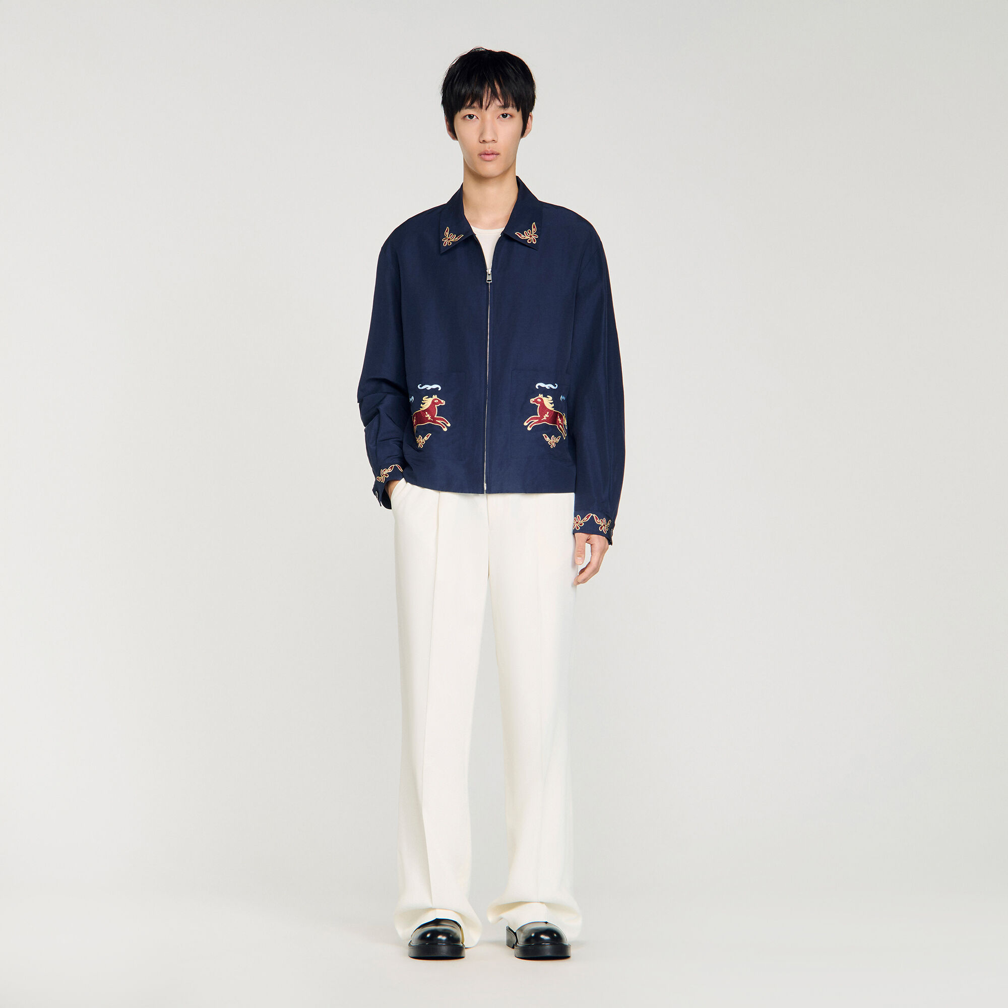 Embroidered wing collar jacket