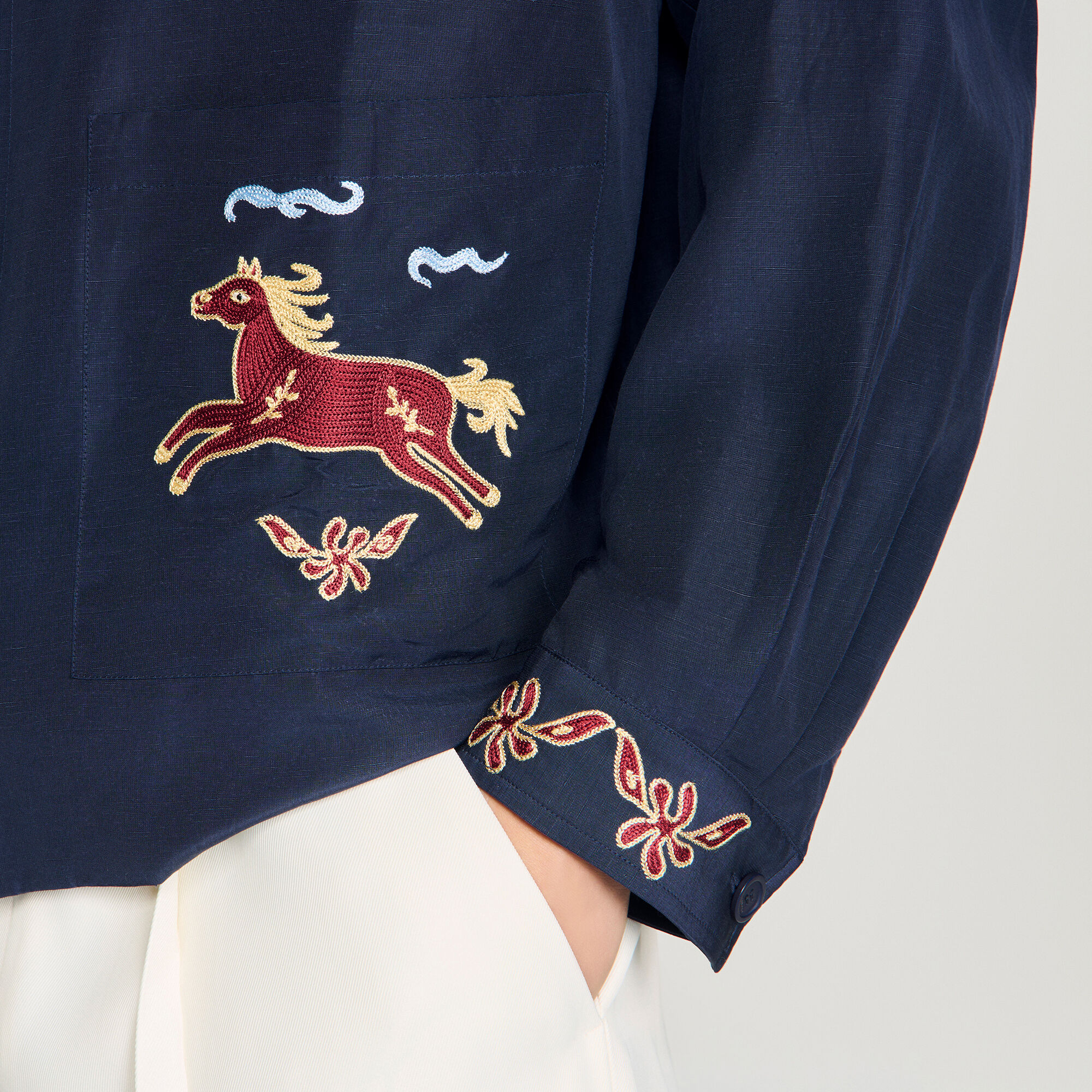 Embroidered wing collar jacket