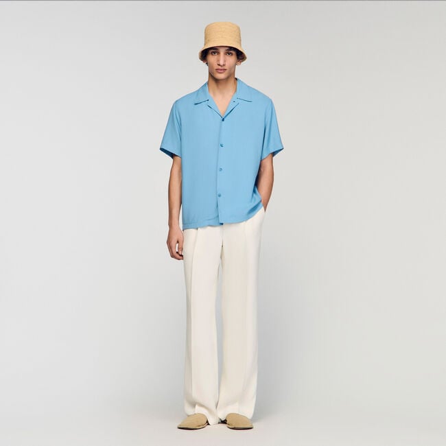 Loose-fit shark collar shirt